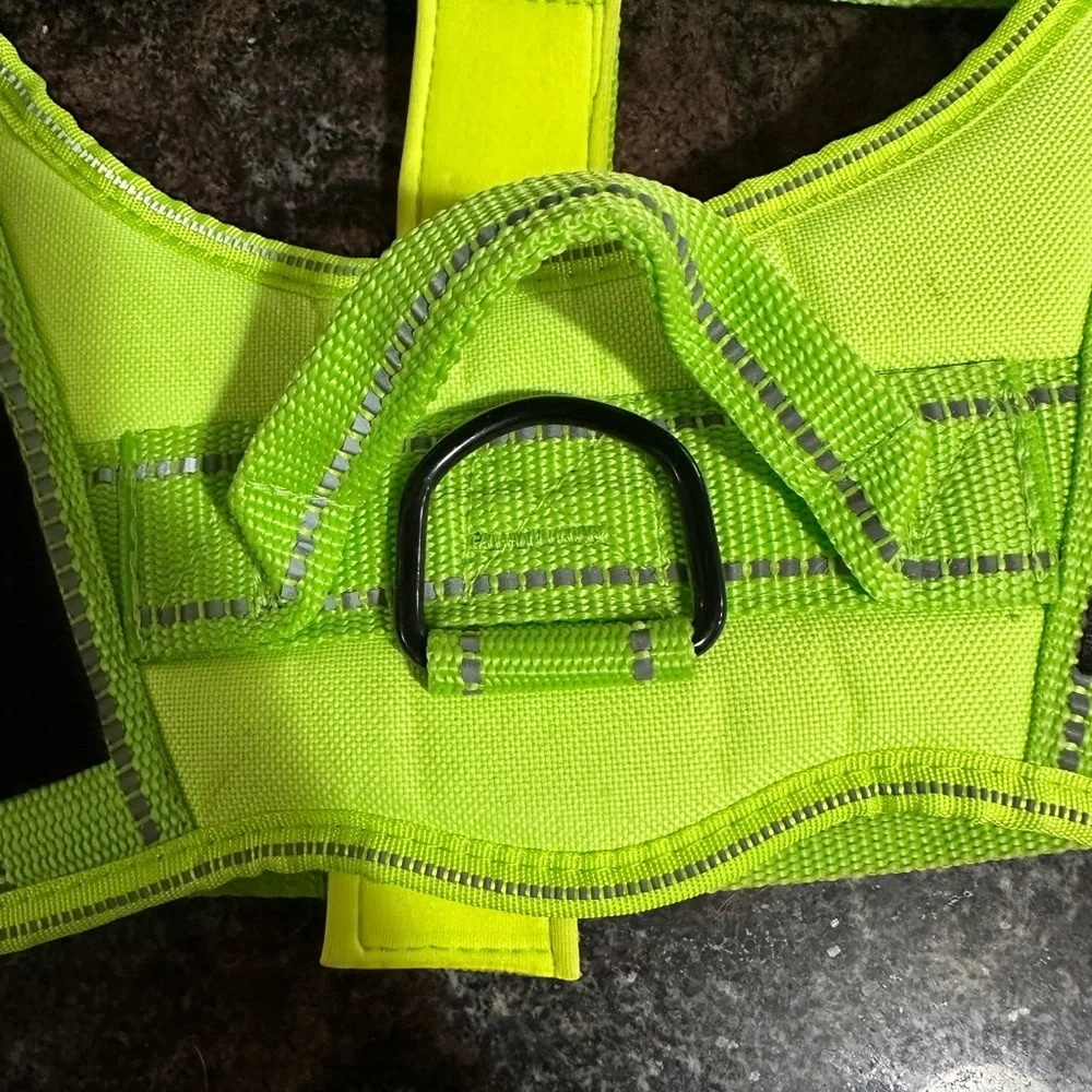 No-pull pet harness size Large